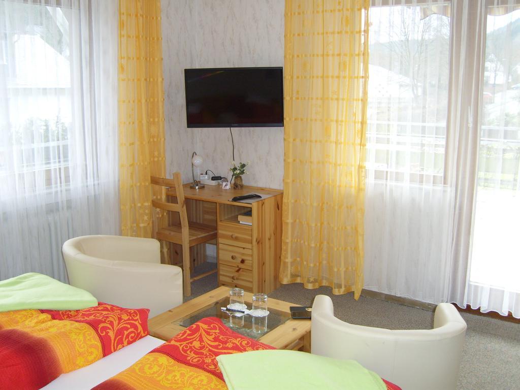 Hotel Haus Hubertus Winterberg Esterno foto